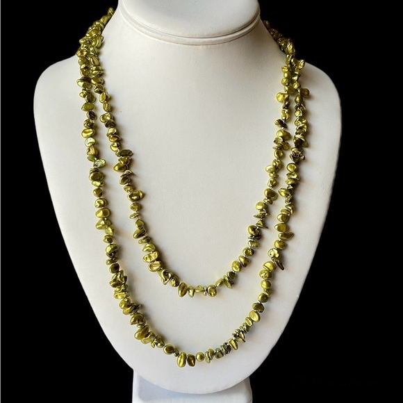 Pistachio colored keshi Pearl necklace - Picture 2 of 6